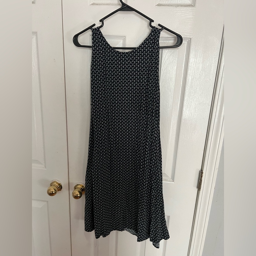 Old Navy Black and White Midi Dress
